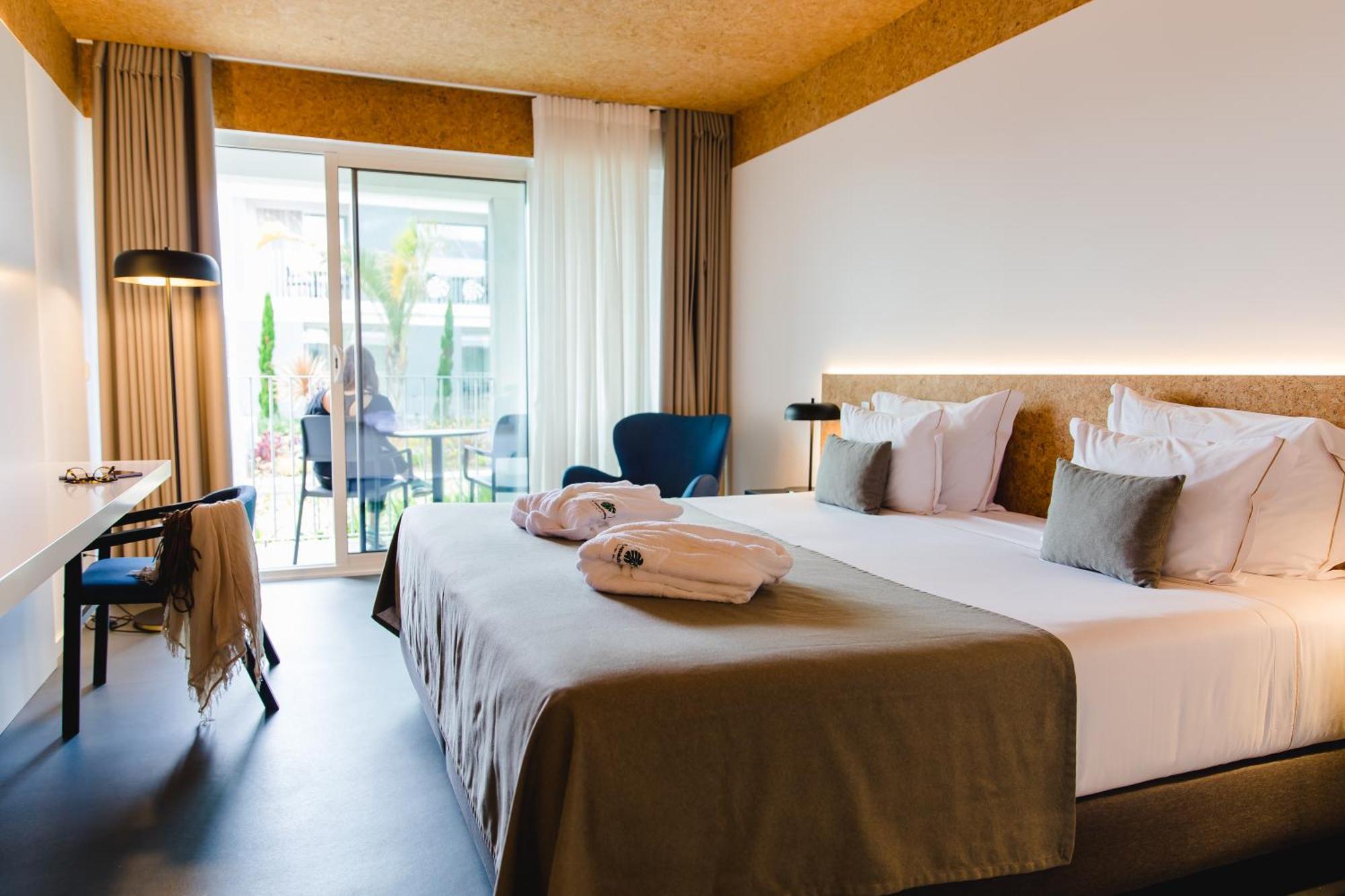 Canadiano Urban Nature Hotel ปอนตาเดลกาดา ภายนอก รูปภาพ